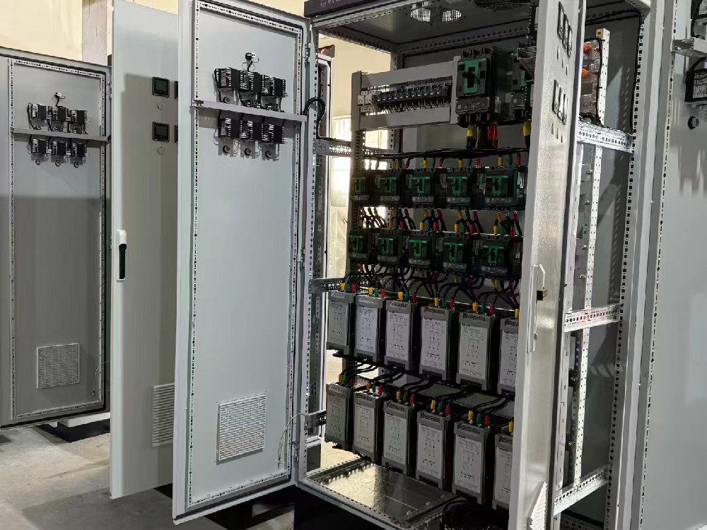 �ڹ�·��ͨ�Ĺ���ϵͳ������������������������Щ����֮����